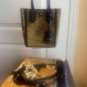 Michael Kors SINCLAIR gold crystal studs
